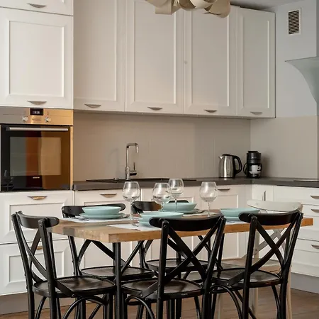 Modern With Terrace And Free Garage By Renters *