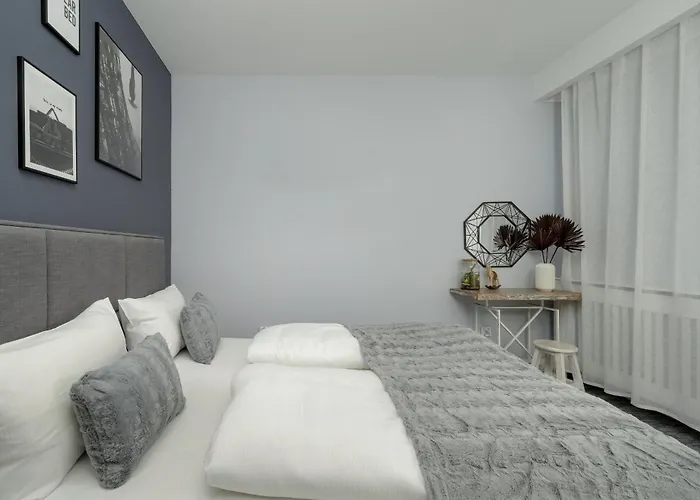 Modern With Terrace And Free Garage By Renters *