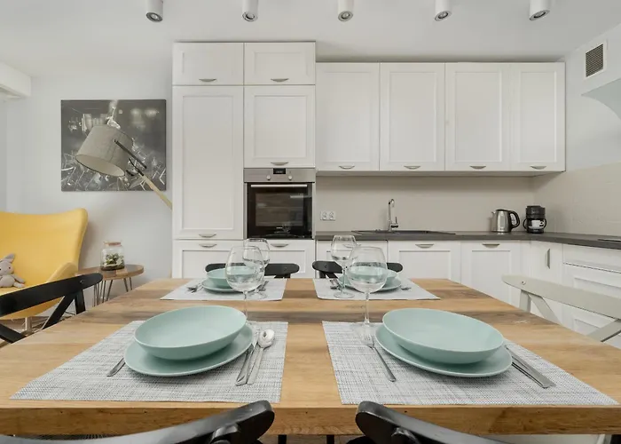 Modern With Terrace And Free Garage By Renters ヴロツワフ