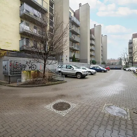 Modern With Terrace And Free Garage By Renters Apartmán *