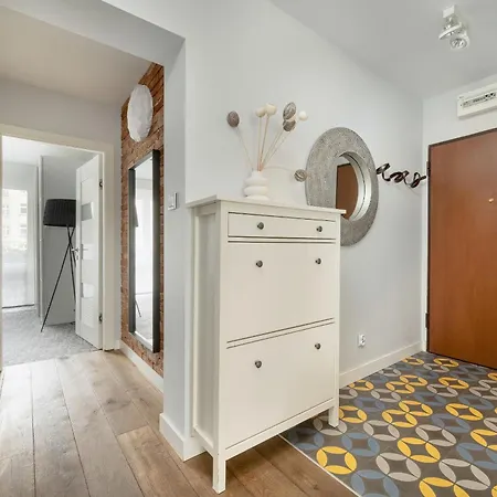 Modern With Terrace And Free Garage By Renters *