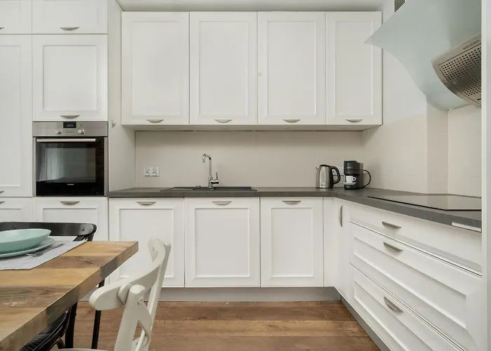 Modern With Terrace And Free Garage By Renters Apartamento *