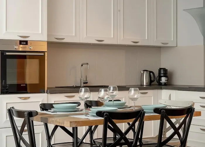 Modern With Terrace And Free Garage By Renters *