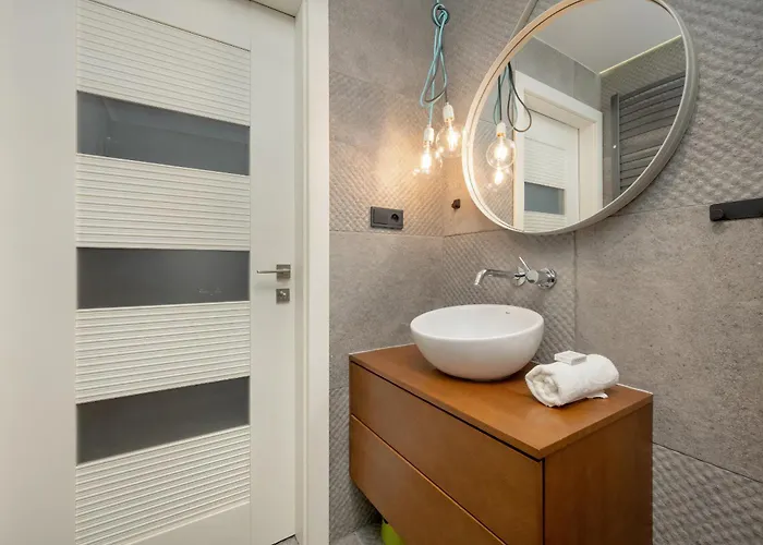 Modern With Terrace And Free Garage By Renters Apartamento Wrocław